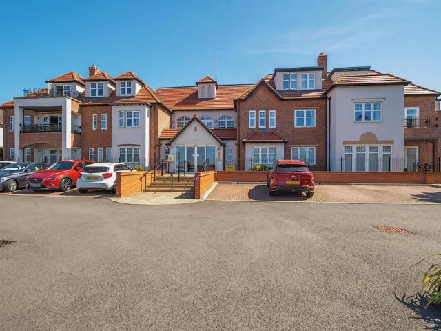 Flat for sale in Stratford-upon-Avon, Alderminster
