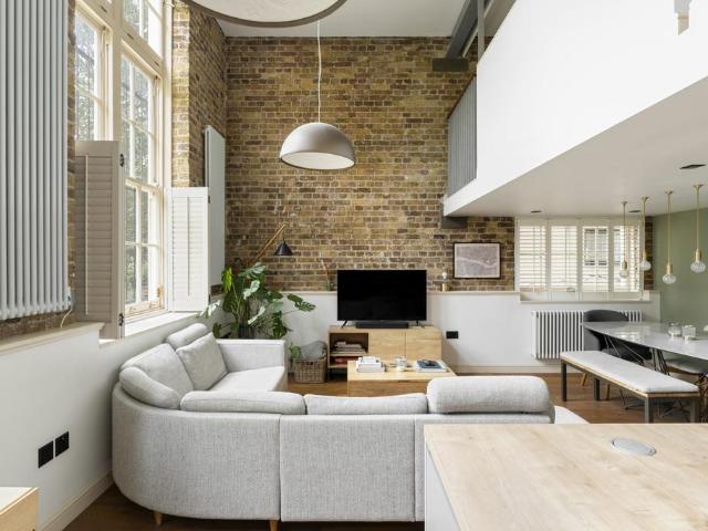 Flat for sale in Ratcliffe, Stepney