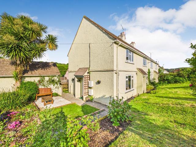 Flat for sale in Cawsand, Cornwall