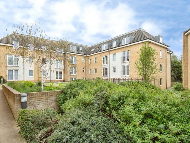 Flat for sale in King's Walden, Hertfordshire
