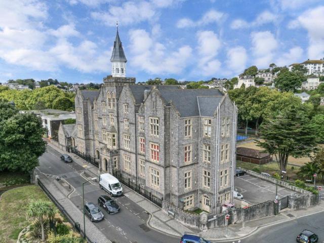 Flat for sale in Upton, Torquay