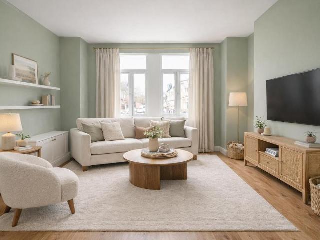 Flat for sale in Harlesden, Greater London
