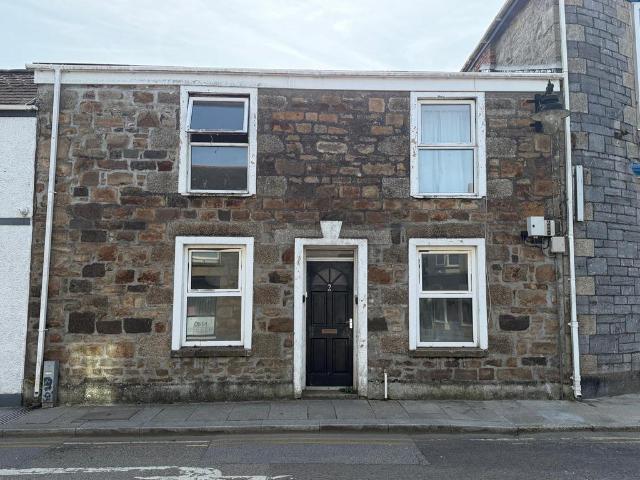 Flat for sale in Roseworthy, Cornwall