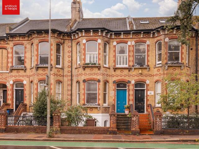 Flat for sale in Round Hill, Brighton & Hove