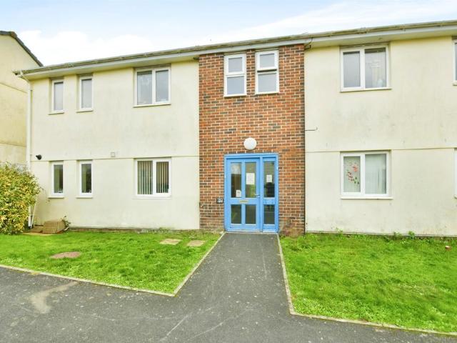 Flat for sale in Barne Barton, Mount Wise