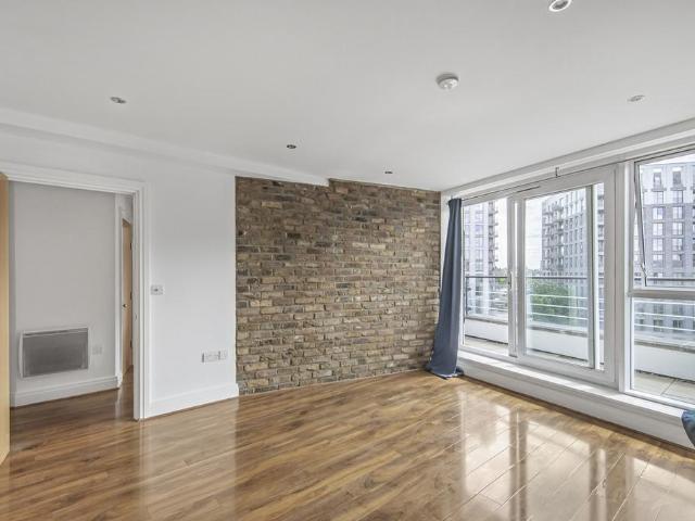 Flat for sale in Wandsworth, Cat Hill