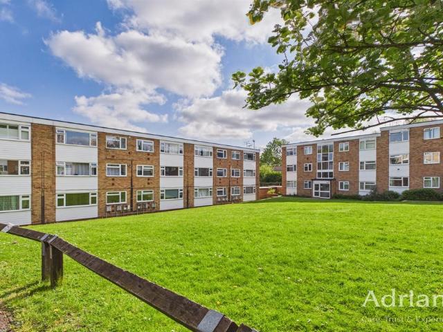 Flat for sale in Moulsham, Chelmsford