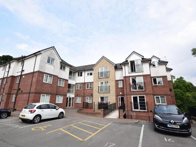 Flat for sale in Wythenshawe, Manchester