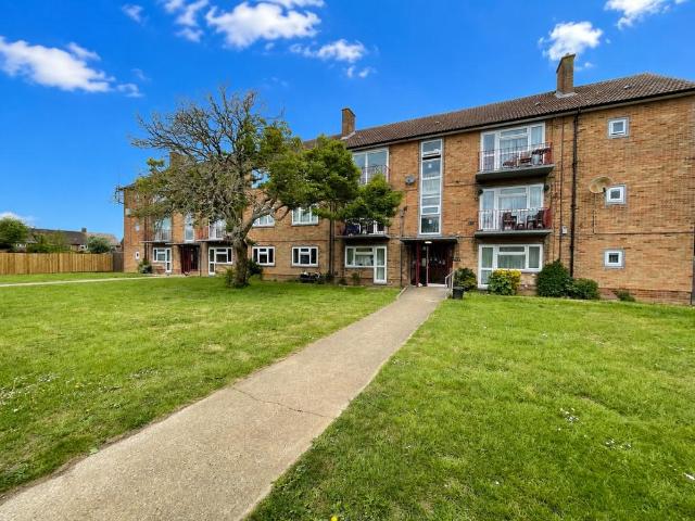 Flat for sale in Farleygreen, Spring Park