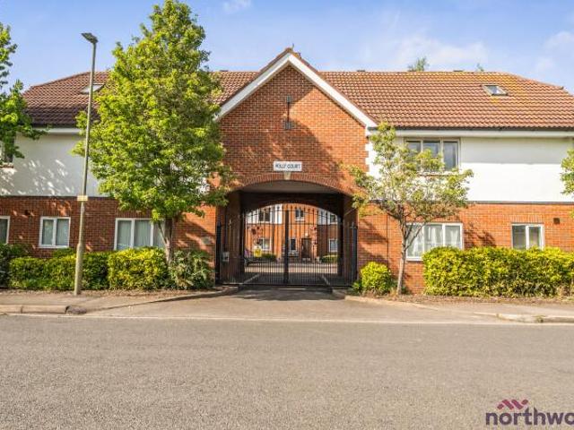 Flat for sale in The Slade, Oxfordshire
