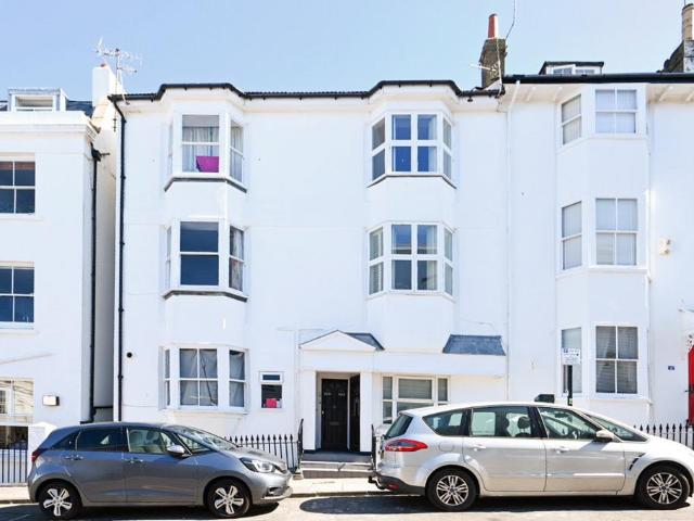 Flat for sale in Brunswick, Brighton & Hove