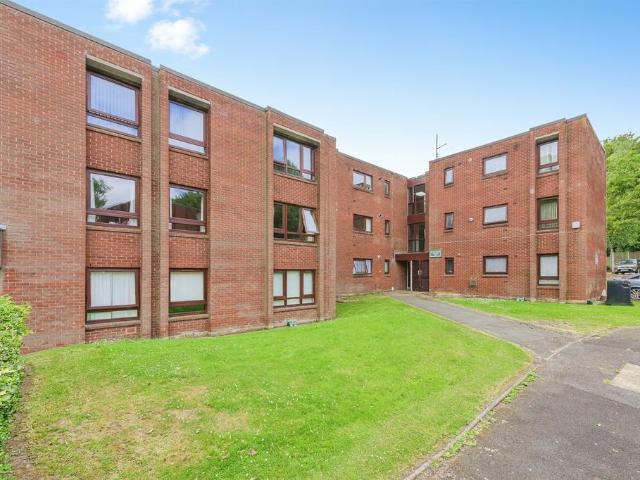 Flat for sale in Mere Green, Sutton Coldfield