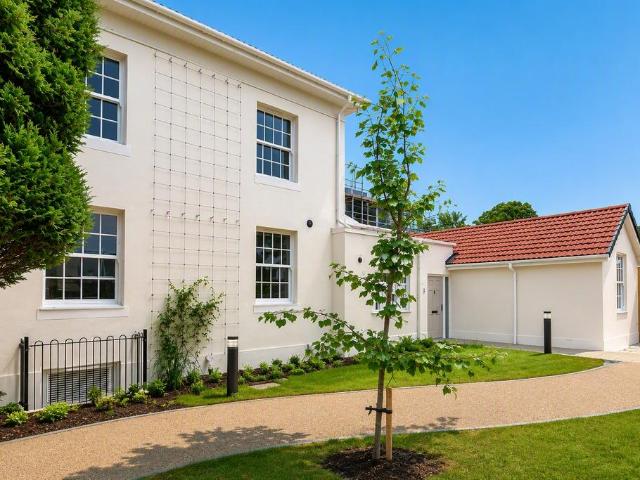 Flat for sale in Southsea, City Of Portsmouth