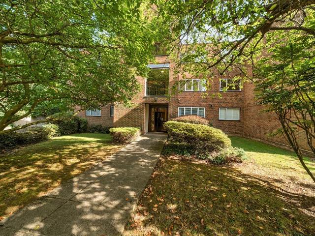Flat for sale in King Harry Park, St Albans