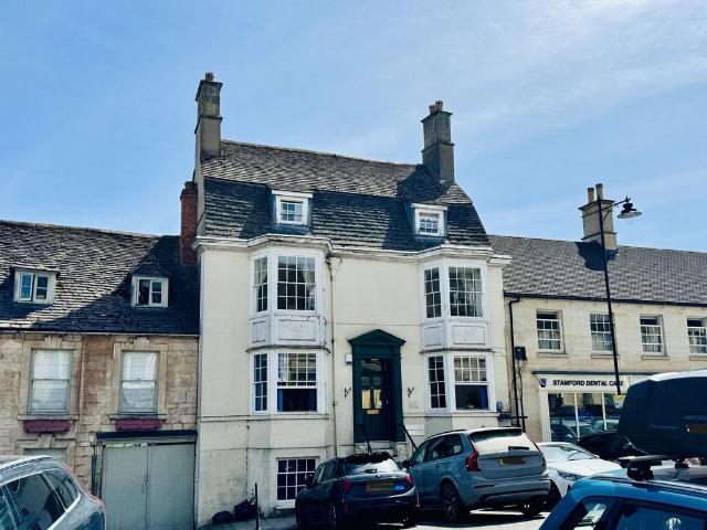 Flat for sale in Baron St Martin, South Kesteven