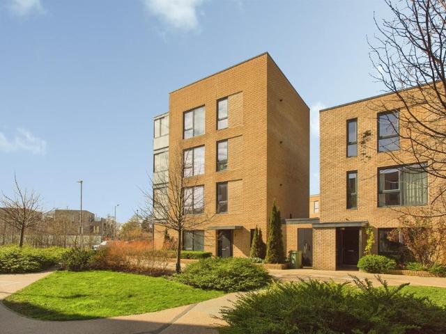 Flat for sale in Arbury, Cambridgeshire