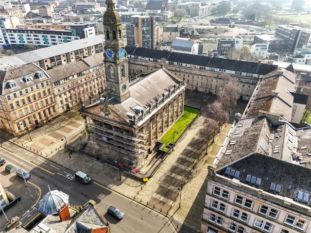 Flat for sale in Merchant City, Scotland