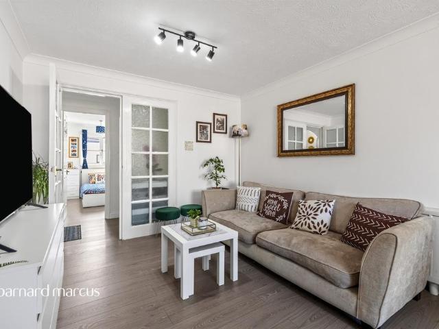 Flat for sale in Hackbridge, Isle Of Man