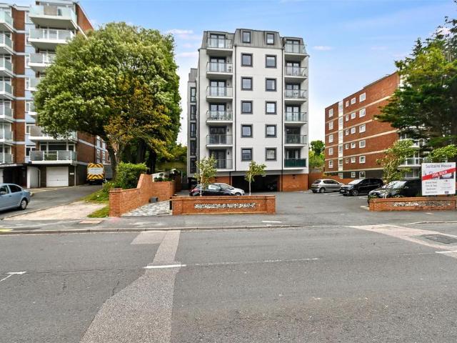 Flat for sale in Upperton, Eastbourne