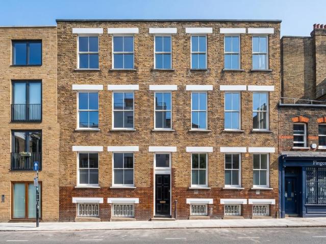 Flat for sale in London Borough of Camden, Greater London