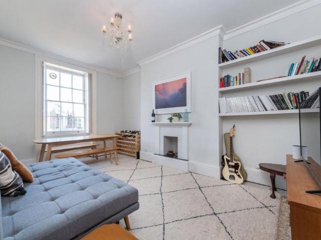 Flat for sale in Islington, Isle Of Man