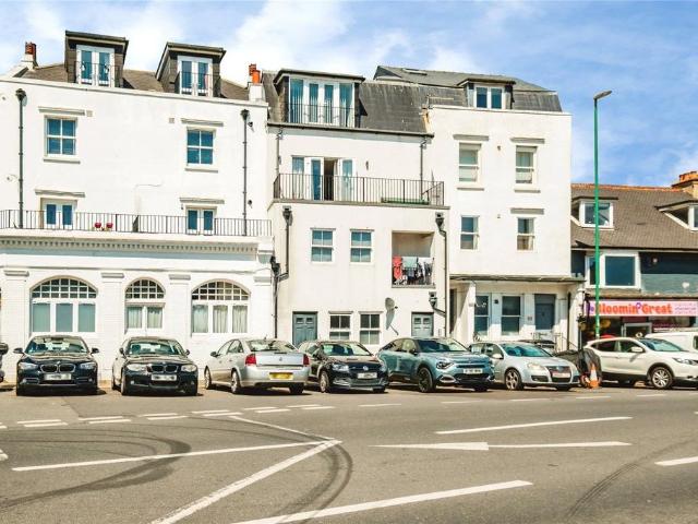 Flat for sale in Fishersgate, West Sussex