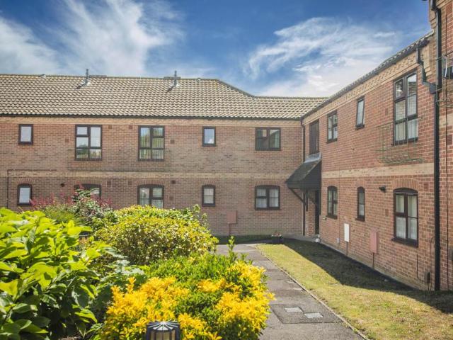 Flat for sale in Burgh St Peter, Norfolk