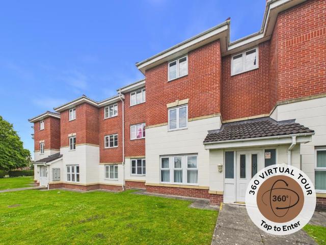 Flat for sale in Sandbach