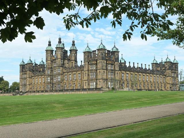 Flat for sale in Haymarket, Scotland