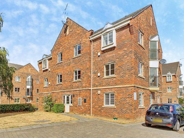 Flat for sale in Far Cotton and Delapre, Far Cotton