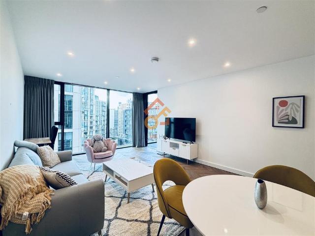 Flat for sale in St. George in the East, Wapping