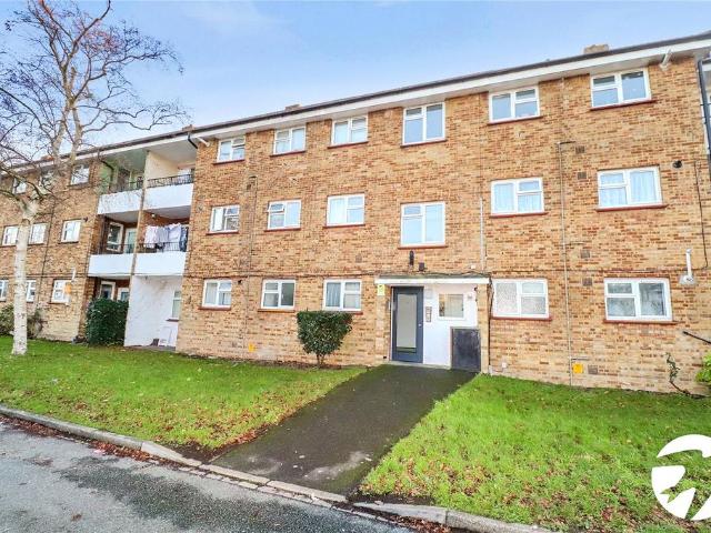 Flat for sale in West Heath, Greater London