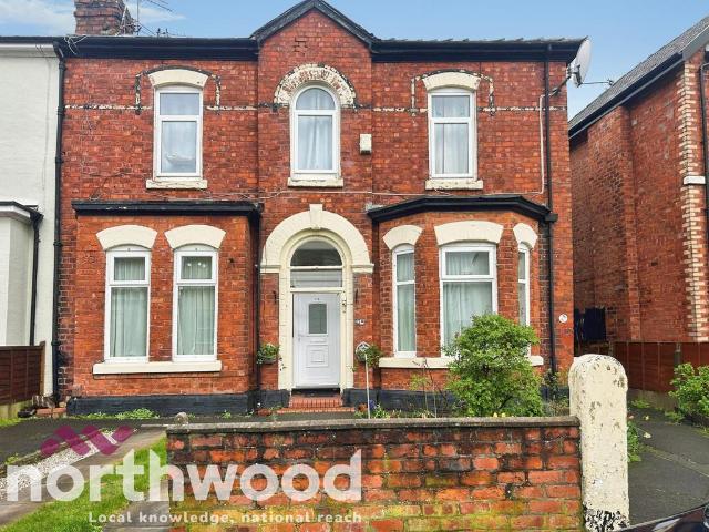 Flat for sale in Meols Cop, Southport