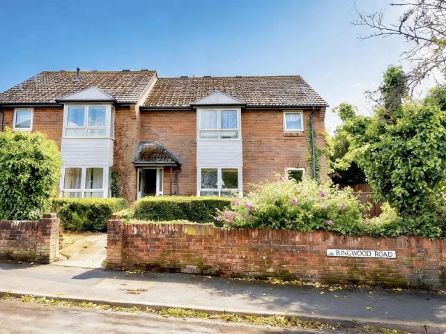 Flat for sale in Alderholt, East Dorset