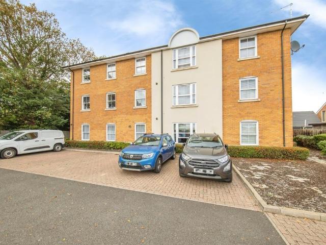Flat for sale in Upper Dovercourt, Dale Hill