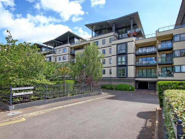 Flat for sale in Chesterton, Arbury