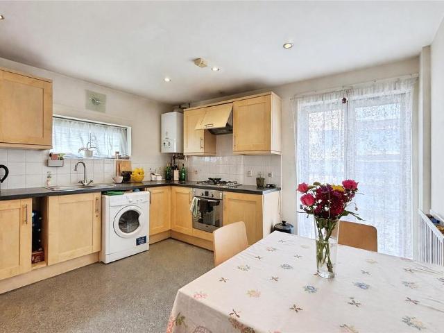Flat for sale in London Borough of Lewisham, Greater London
