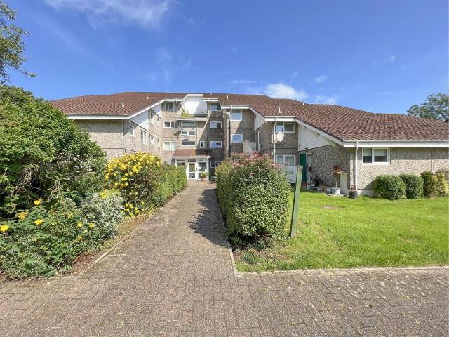 Flat for sale in Kirn, Scotland