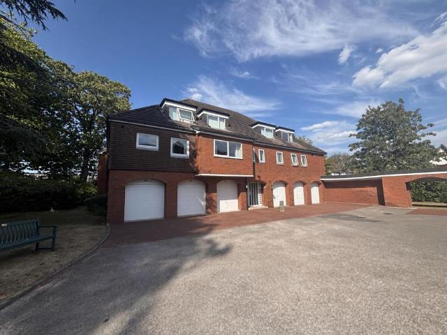 Flat for sale in Fulshaw Park, Wilmslow