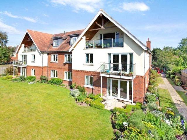 Flat for sale in Withycombe, East Devon