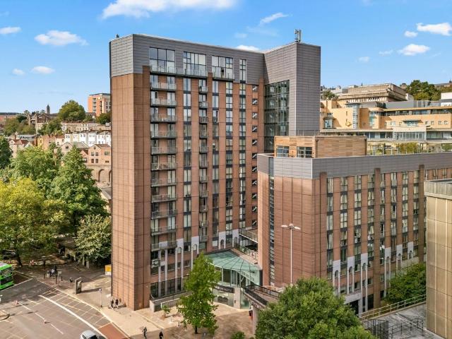 Flat for sale in Old City, Bristol