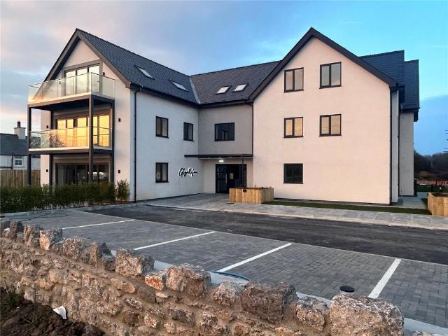 Flat for sale in Llanfair-Mathafarn-Eithaf, Marian-glas
