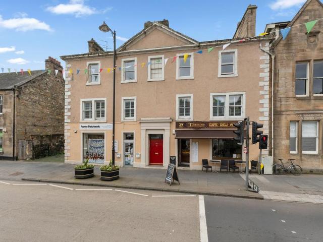 Flat for sale in Linlithgow, Scotland