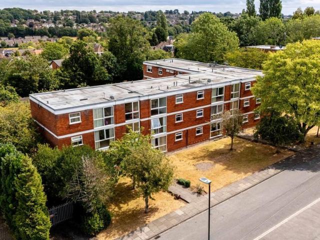 Flat for sale in Four Oaks, West Midlands