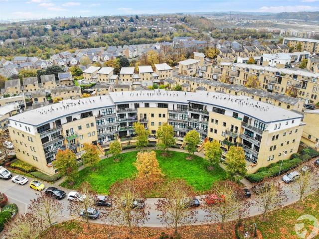 Flat for sale in Worcester Park Estate, Monks Orchard