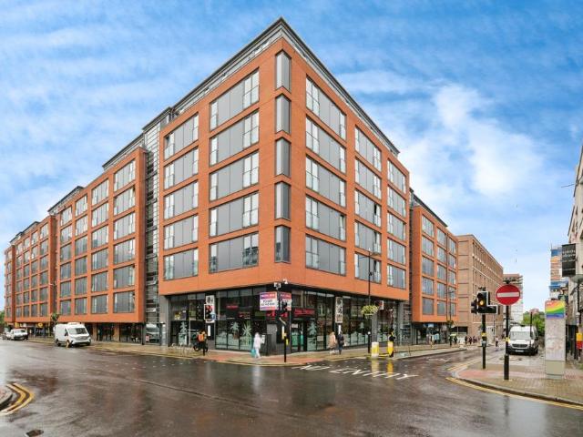 Flat for sale in West Midlands