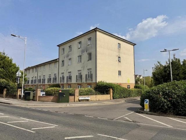 Flat for sale in Loxford, Greater London