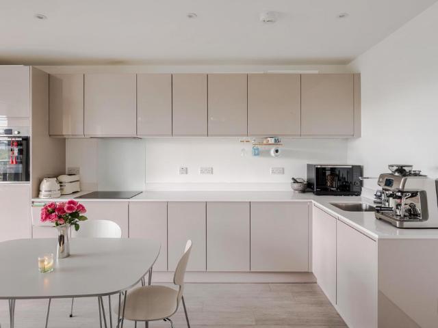 Flat for sale in London Borough of Lewisham, Greater London