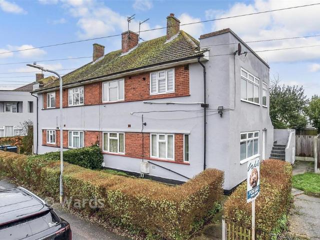 Flat for sale in Newington, Acol