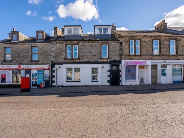 Flat for sale in Loanhead, Scotland